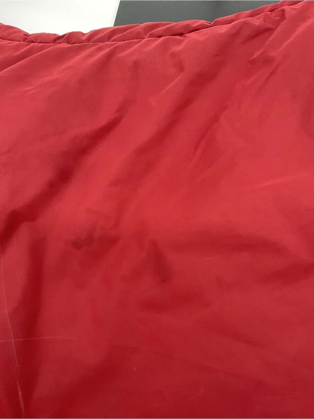 Athleta Deep Red Padded Nylon Gym/Shoulder Bag- Read - Picture 4 of 16